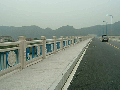 桥梁铁艺护栏