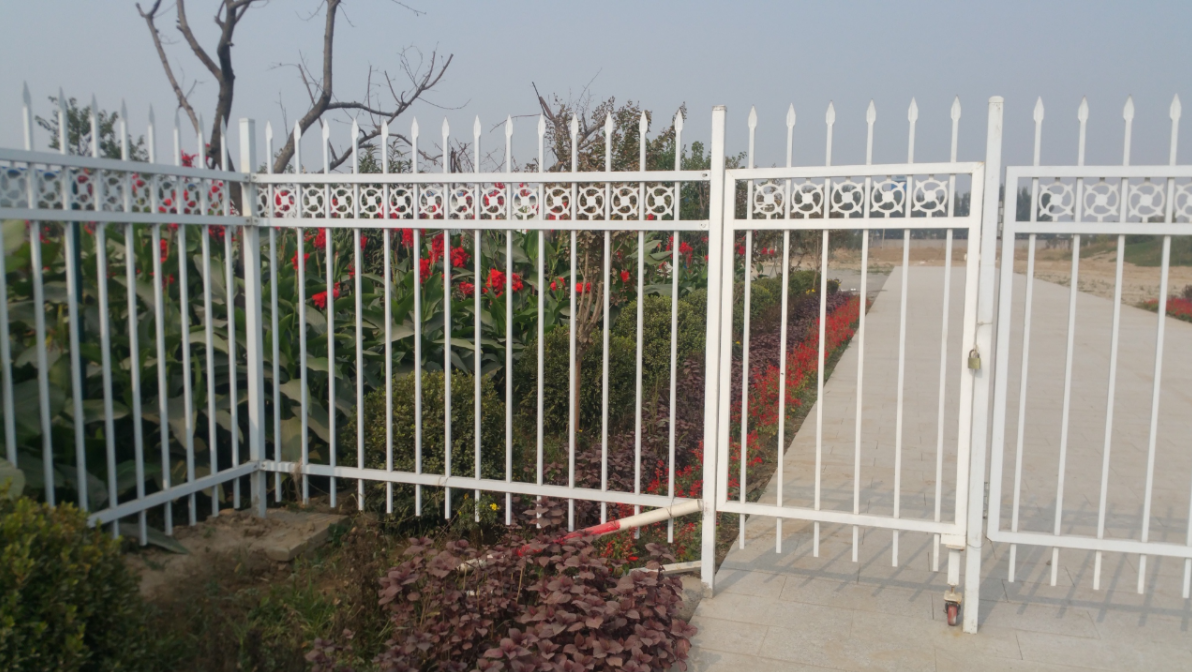 围墙锌钢护栏