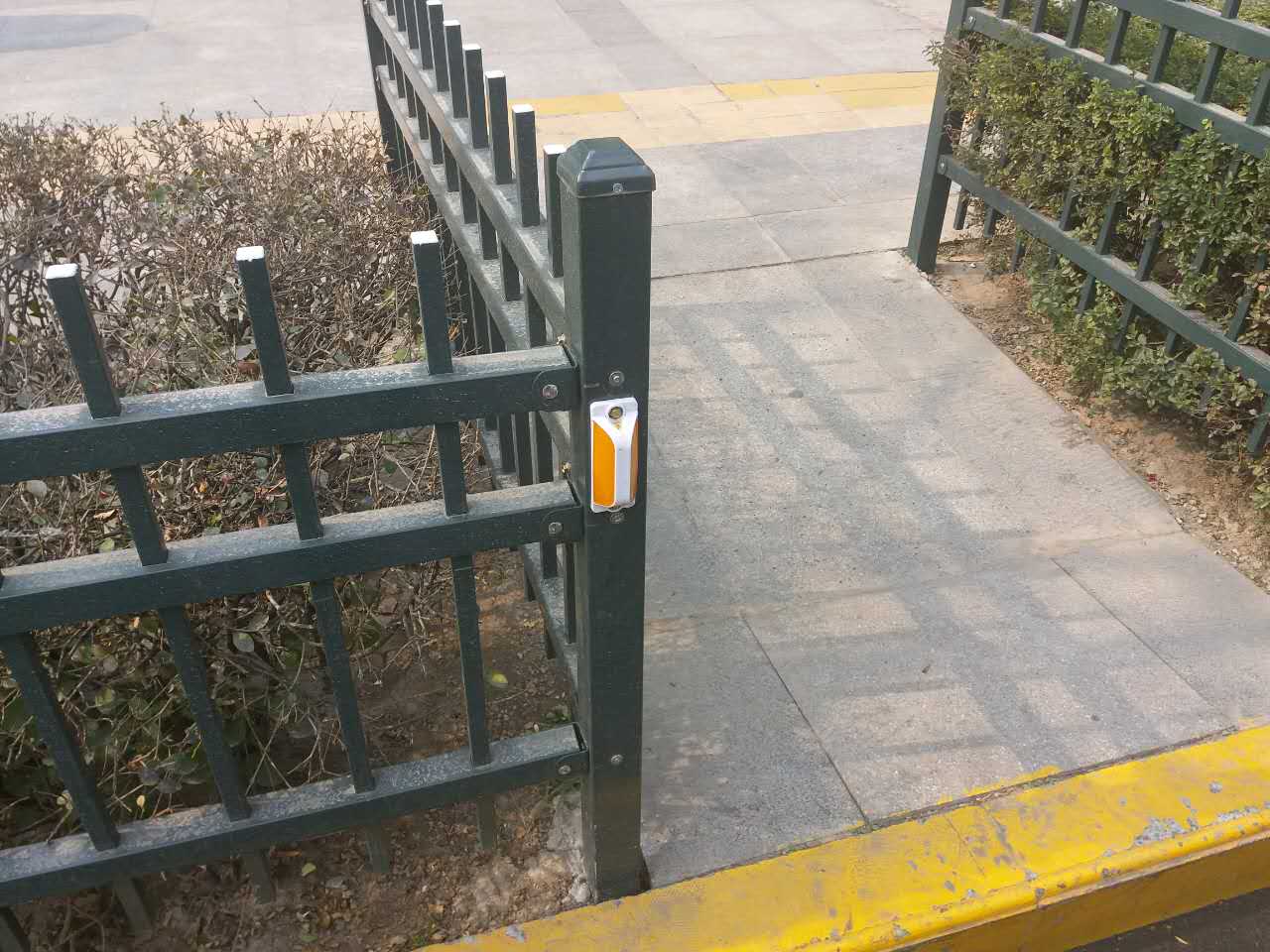 铁艺护栏 铁艺护栏