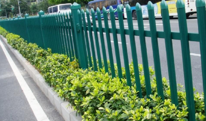 宝鸡墨绿白锌钢护栏散件工程案例